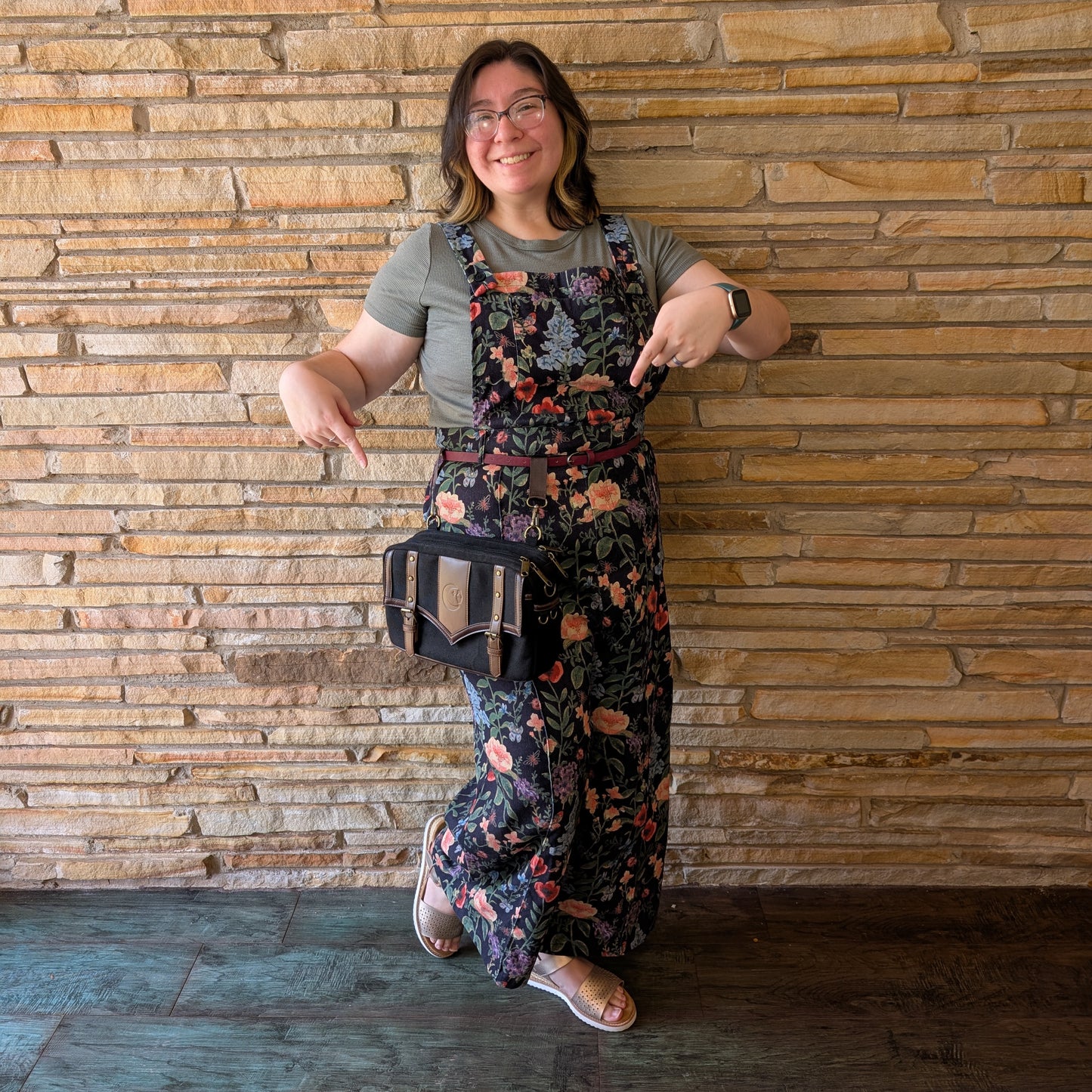 PRE-ORDER: Quester's Crossbody