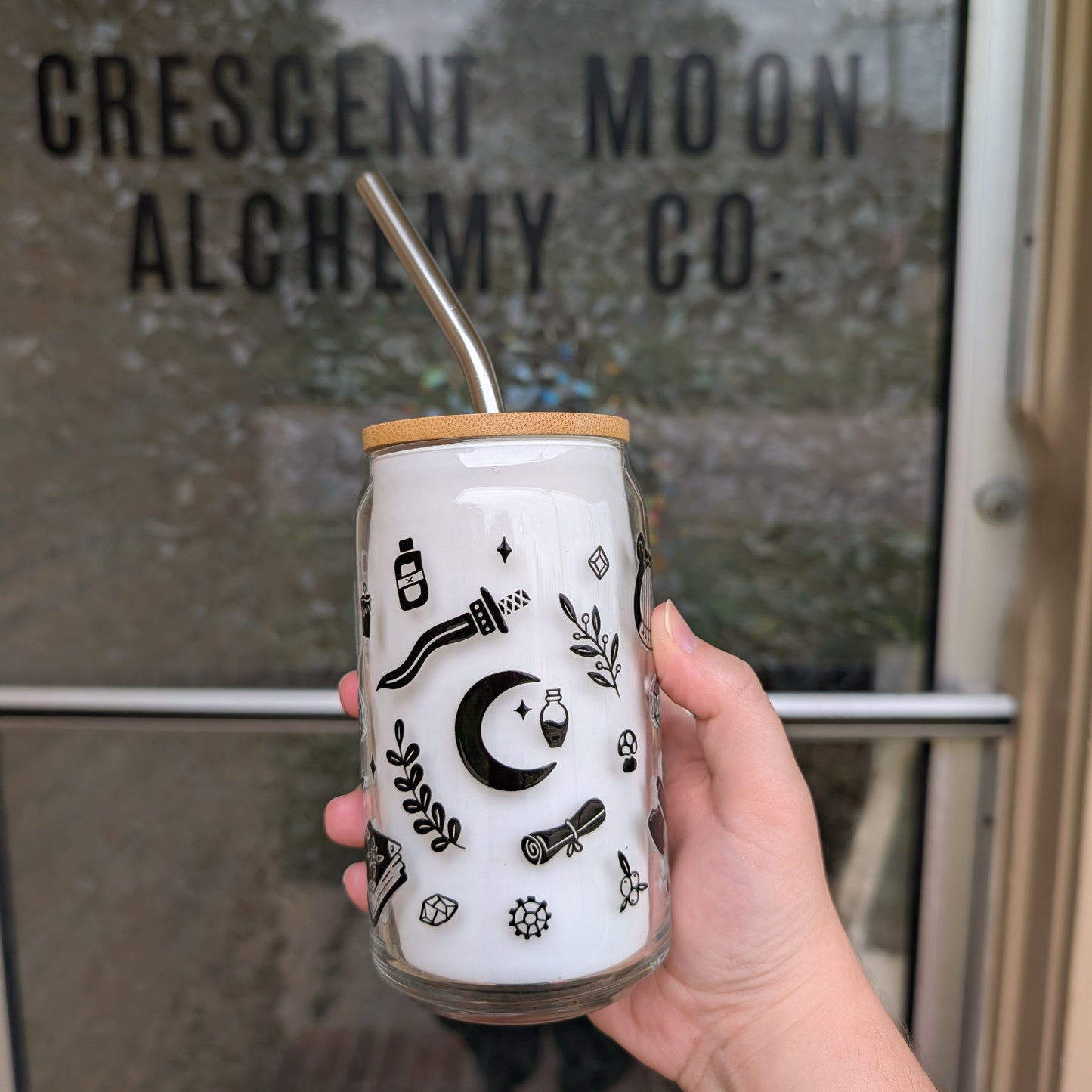16 oz Dungeon Gear Glass
